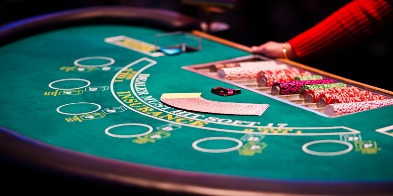 Luật Chơi Blackjack – Làm Chủ Game 21 Điểm Đỉnh Cao 2025 2 Blackjack là gì?