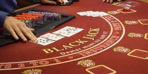 Luật Chơi Blackjack – Làm Chủ Game 21 Điểm Đỉnh Cao 2025 1 luật chơi blackjack